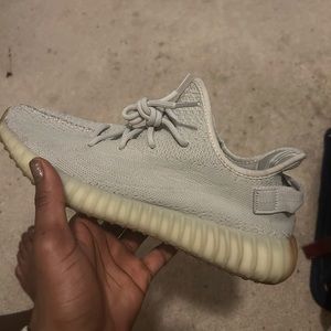 Sesame Yeezy W Box
